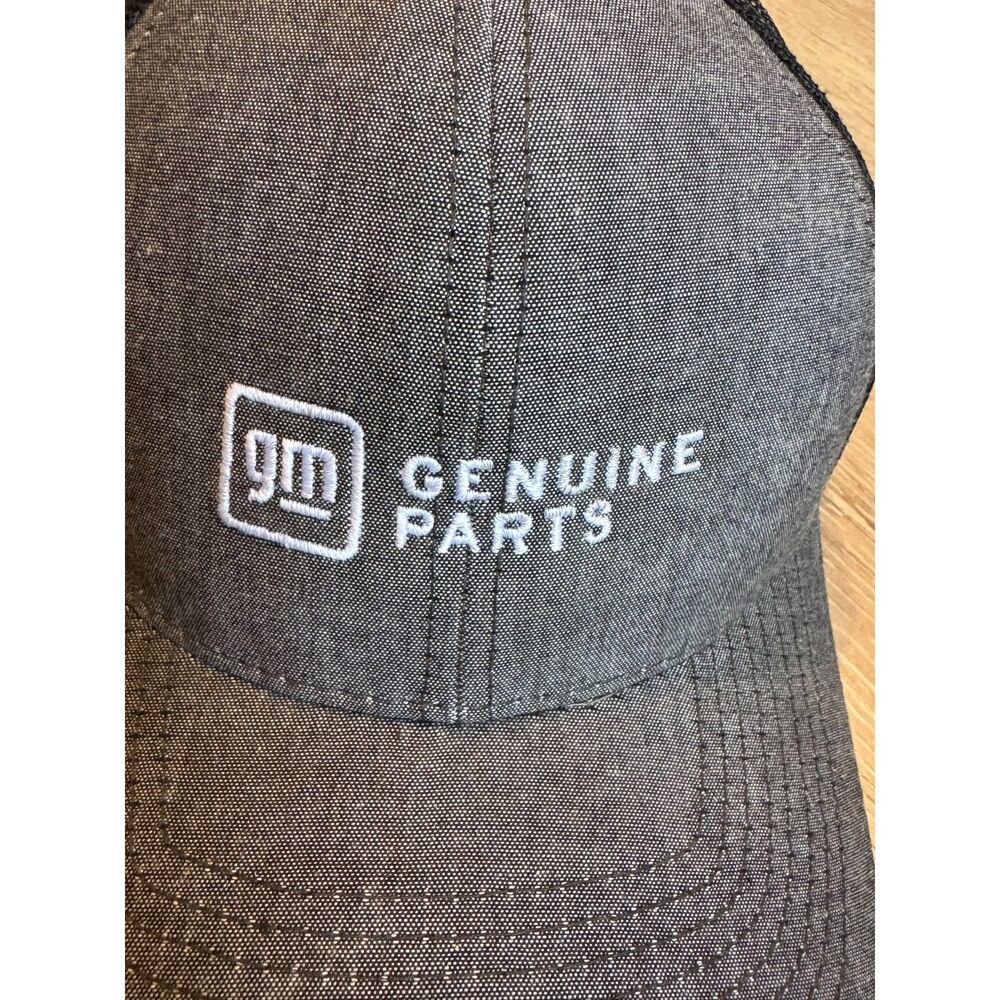 GM General Motors Genuine Parts Trucker Hat Gray Black Adjustable Velcro Cap